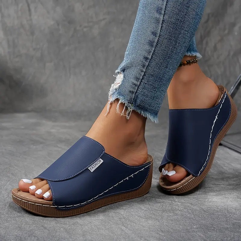 Lucy - Comfortable Sandals