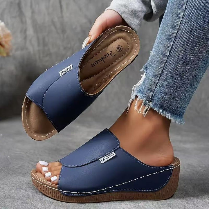 Lucy - Comfortable Sandals