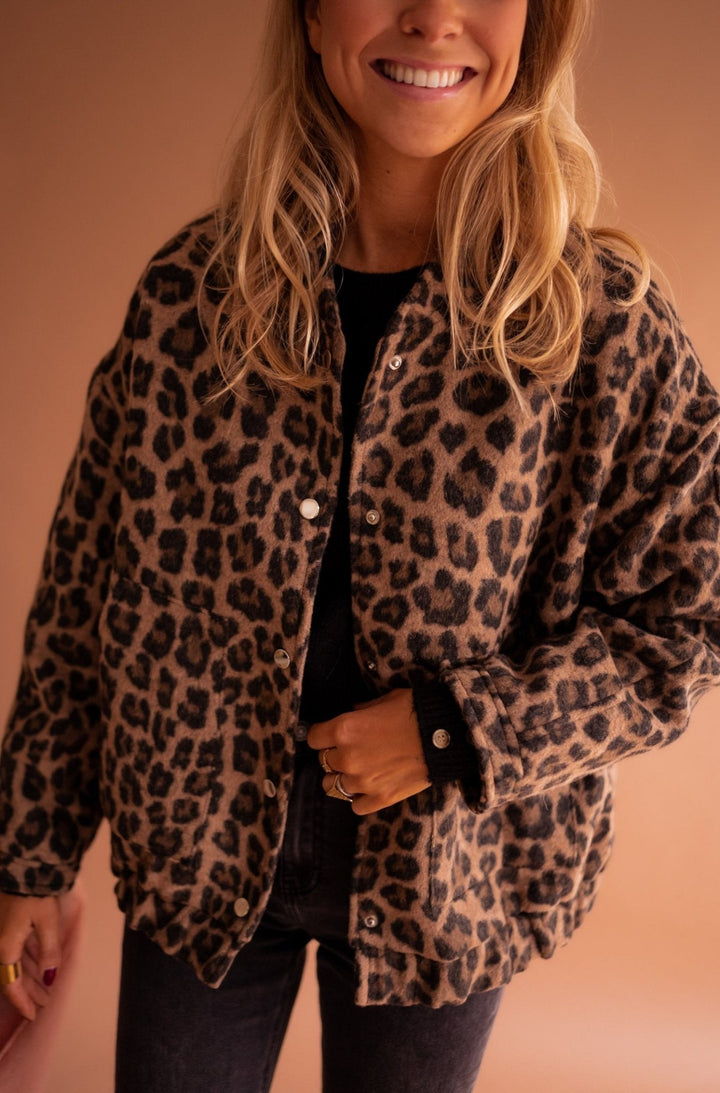 Grace | Short Jacket with Leopard Print